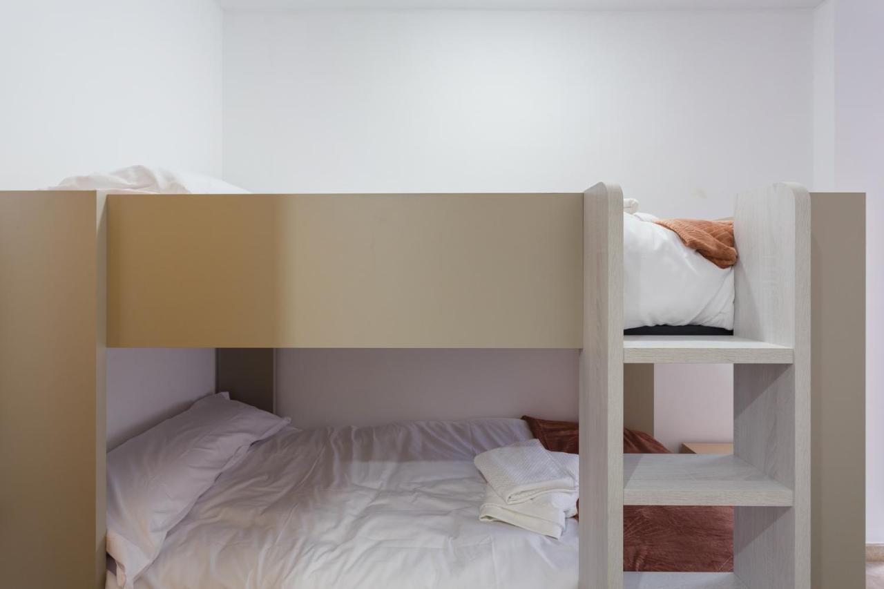 Apartamento Piso Familiar Cerca Del Centro, Ac Y Wifi Gratis Valencia Exterior foto