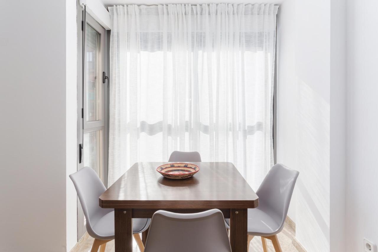 Apartamento Piso Familiar Cerca Del Centro, Ac Y Wifi Gratis Valencia Exterior foto